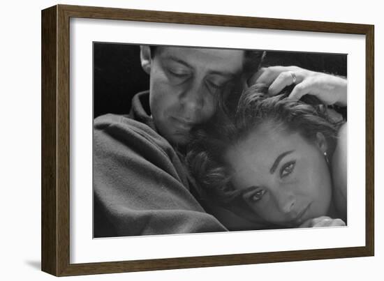 Elizabeth Taylor with husband Eddie Fisher, c.1960-Toni Frissell-Framed Photographic Print