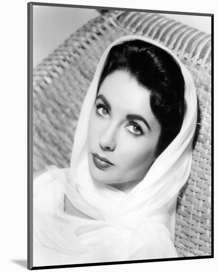 Elizabeth Taylor-null-Mounted Photo