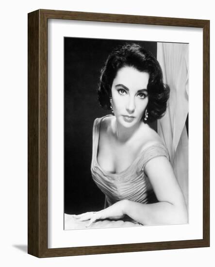 Elizabeth Taylor-null-Framed Photographic Print