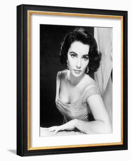 Elizabeth Taylor-null-Framed Photographic Print