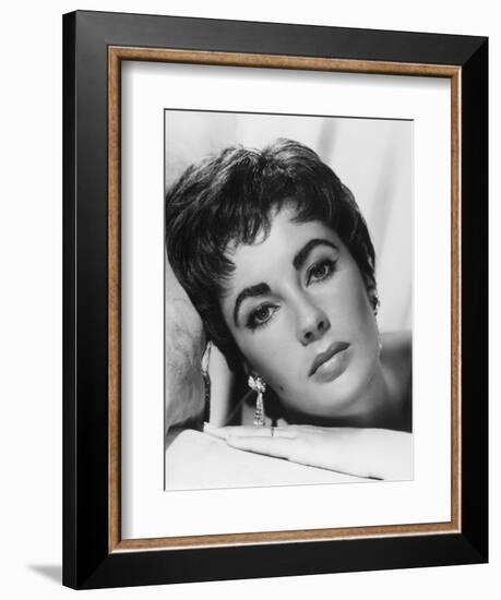 Elizabeth Taylor-null-Framed Photographic Print