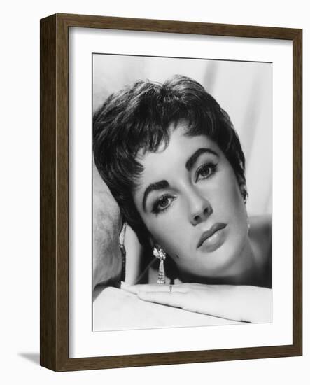 Elizabeth Taylor-null-Framed Photographic Print