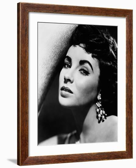 Elizabeth Taylor-null-Framed Photographic Print