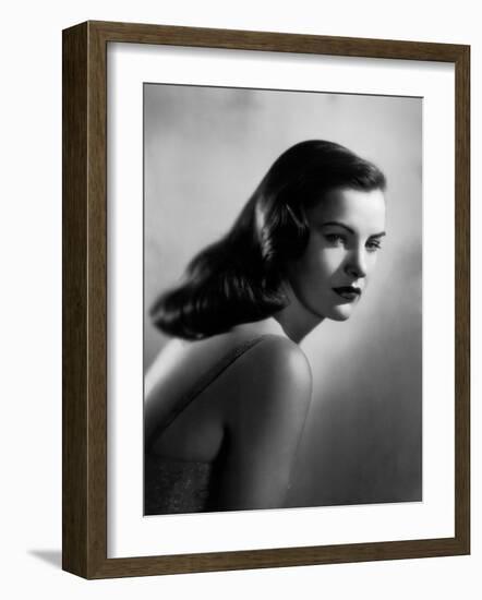 Ella Raines, 1946-null-Framed Photo