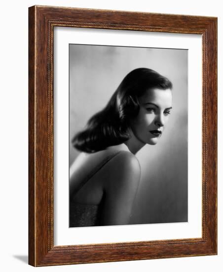 Ella Raines, 1946-null-Framed Photo