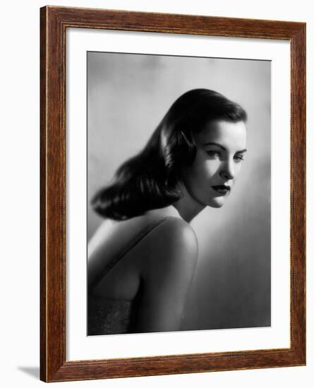 Ella Raines, 1946-null-Framed Photo