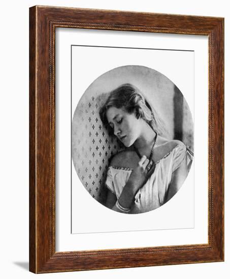 Ellen Terry (1847-1928)-Julia Margaret Cameron-Framed Giclee Print