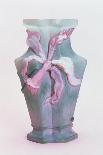 Modèle de vase en cristal en forme de fleur de liseron et décoré de deux papillons en vol pour-Emile Gallé-Framed Giclee Print