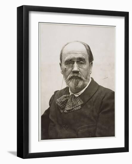 Emile Zola en 1902-Emile Zola-Framed Giclee Print