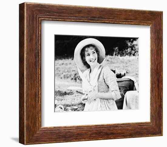 Emma Thompson - Sense and Sensibility-null-Framed Photo