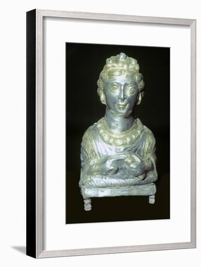'Empress' pepper pot from the Hoxne hoard, Roman Britain, buried in the 5th century-Unknown-Framed Giclee Print