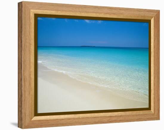 Empty Beach, Paradise Island, Bahamas-Ethel Davies-Framed Premier Image Canvas
