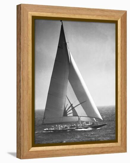 Endeavor II Losing America's Cup-Bettmann-Framed Premier Image Canvas