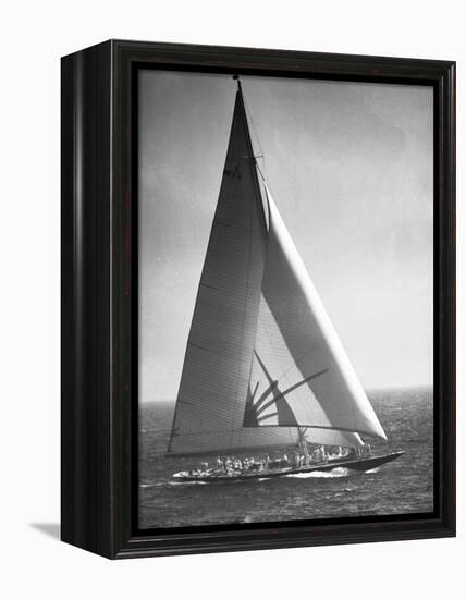 Endeavor II Losing America's Cup-Bettmann-Framed Premier Image Canvas