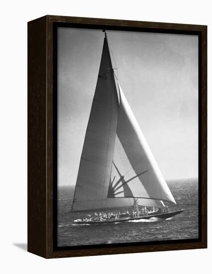 Endeavor II Losing America's Cup-Bettmann-Framed Premier Image Canvas