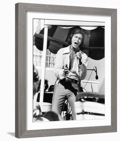 Engelbert Humperdinck-null-Framed Photo