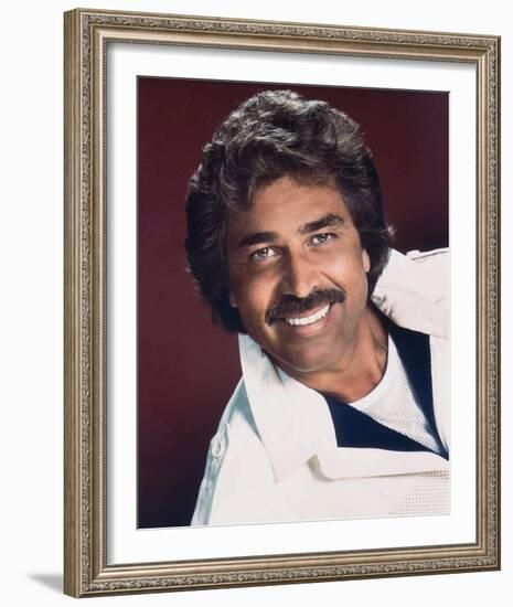 Engelbert Humperdinck-null-Framed Photo