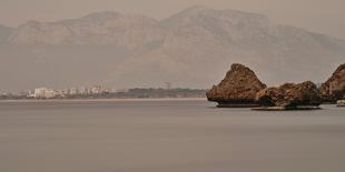 Sea Waves and Rocks-engin akyurt-Photographic Print