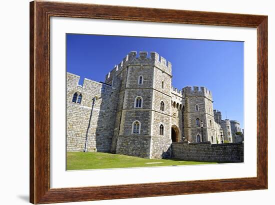 England, Berkshire, Royal Borough of Windsor and Maidenhead. Windsor Castle-Pamela Amedzro-Framed Photographic Print