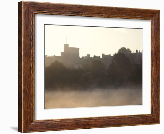 England, Berkshire, Windsor, Windsor Castle and River Thames at Dawn-Steve Vidler-Framed Photographic Print