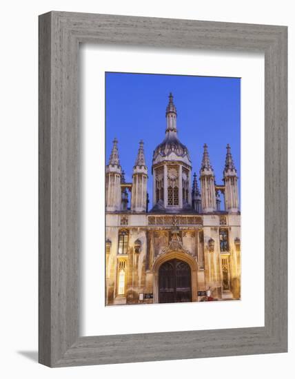 England, Cambridgeshire, Cambridge, King's College-Steve Vidler-Framed Photographic Print