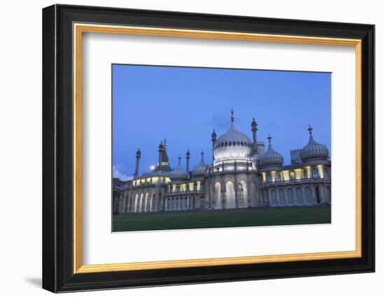 England, East Sussex, Brighton, Brighton Pavilion-Steve Vidler-Framed Photographic Print