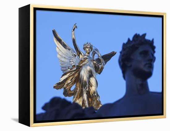 England, London, Buckingham Palace, Queen Victoria Memorial Statue, Peace and Victory Statue-Steve Vidler-Framed Premier Image Canvas