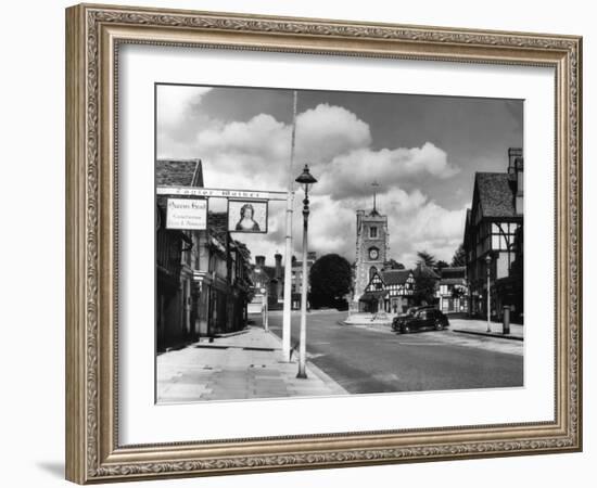 England, London, Pinner-Fred Musto-Framed Photographic Print