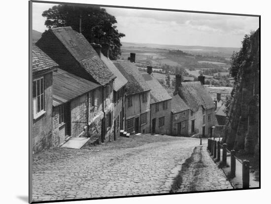 England, Shaftesbury-J. Chettlburgh-Mounted Photographic Print