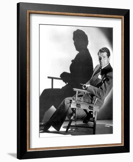 English Actor Laurence Olivier (1907-1989) Seated on a Chair's Director C. 1939-null-Framed Photo