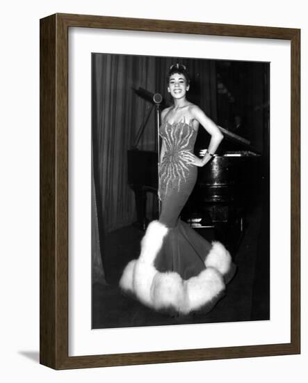 English Singer Shirley Bassey C. 1957-null-Framed Photo