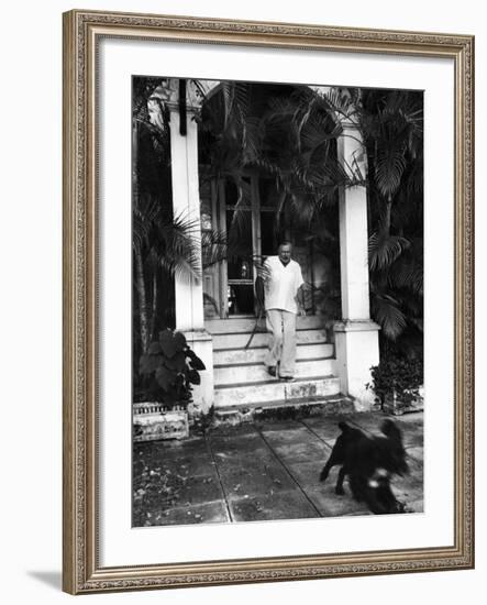 Ernest Hemingway-Alfred Eisenstaedt-Framed Premium Photographic Print