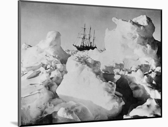 Ernest Shackleton's Ship Endurance Trapped in Ice-Bettmann-Mounted Photographic Print