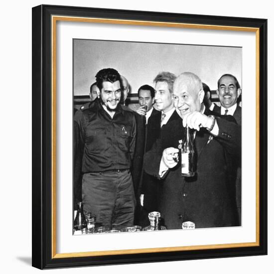 Ernesto Che Guevara (1928-1967) and Nikita Khrushchev (Khrouchtchev) (1894-1971) in Moscow, Anonymo-Anonymous Anonymous-Framed Giclee Print