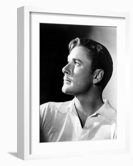 Errol Flynn, 1930s-null-Framed Photo