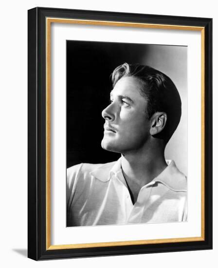 Errol Flynn, 1930s-null-Framed Photo