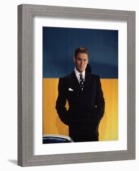 Errol Flynn-null-Framed Photographic Print