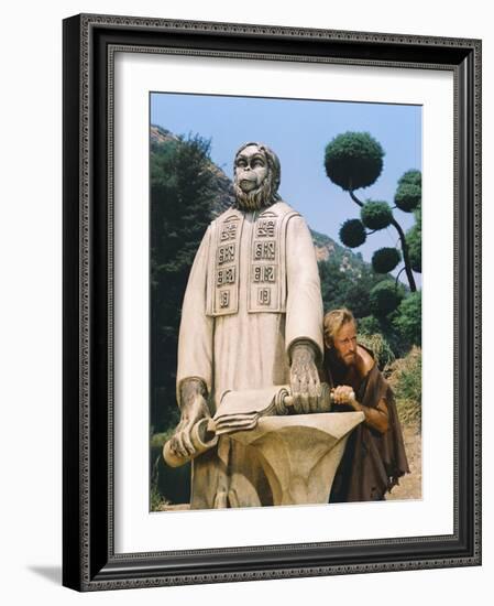 Escape from the Planet of the Apes-null-Framed Photo