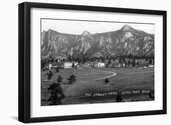 Estes Park, Colorado, Exterior View of the Stanley Hotel-Lantern Press-Framed Art Print
