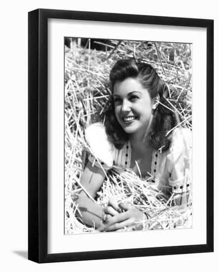 Esther Williams, 1944-null-Framed Photo