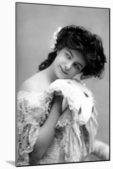 Ethel Oliver, Actress, 1900s-null-Mounted Giclee Print