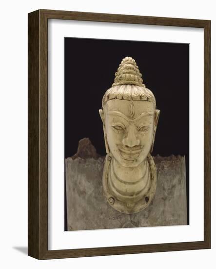 Etui couvre linga (kosa)-null-Framed Giclee Print