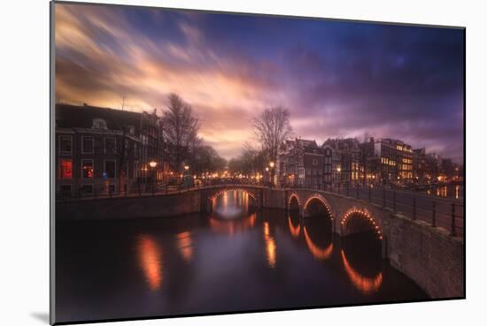 Europe, Netherlands, Amsterdam - Typical View Over Amsterdam's Canals And Bridges-Aliaume Chapelle-Mounted Photographic Print
