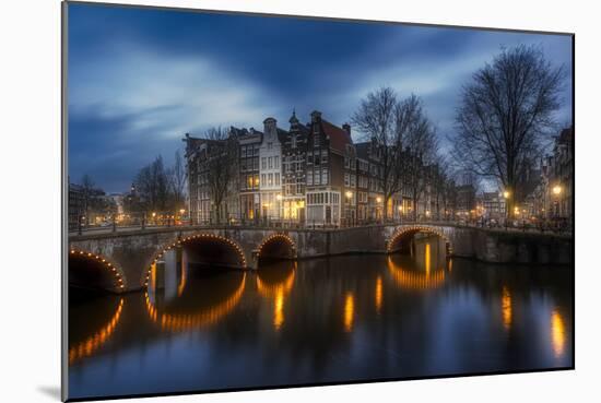 Europe, Netherlands, Amsterdam - Typical View Over Amsterdam's Canals And Bridges-Aliaume Chapelle-Mounted Photographic Print