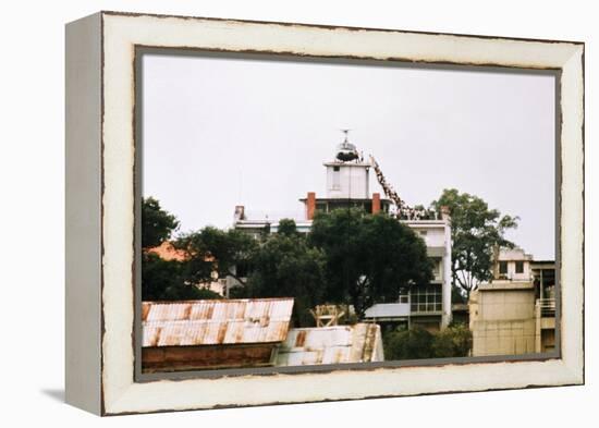 Evacuees Boarding a Helicopter-null-Framed Premier Image Canvas