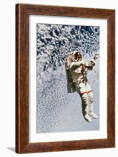 Evaluation of SAFER EVA Backpack, STS-64-null-Framed Photographic Print