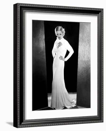 Ex-Lady, Bette Davis, 1933-null-Framed Photo