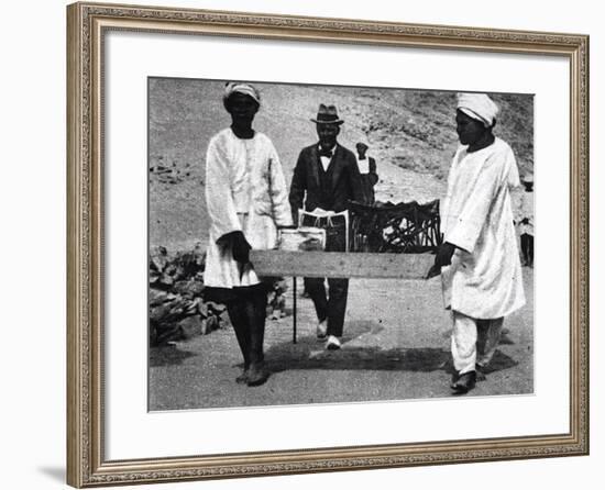 Excavation of the Tomb of Tutankhamun-null-Framed Photographic Print