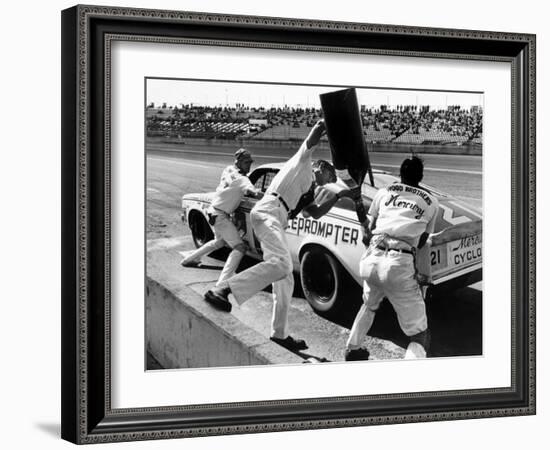 Expert Mechanics Making Repairs on a Car During the Daytona 500 Race-null-Framed Photographic Print