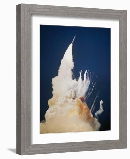 Explosion of Challenger Space Shuttle, 1986-null-Framed Photographic Print